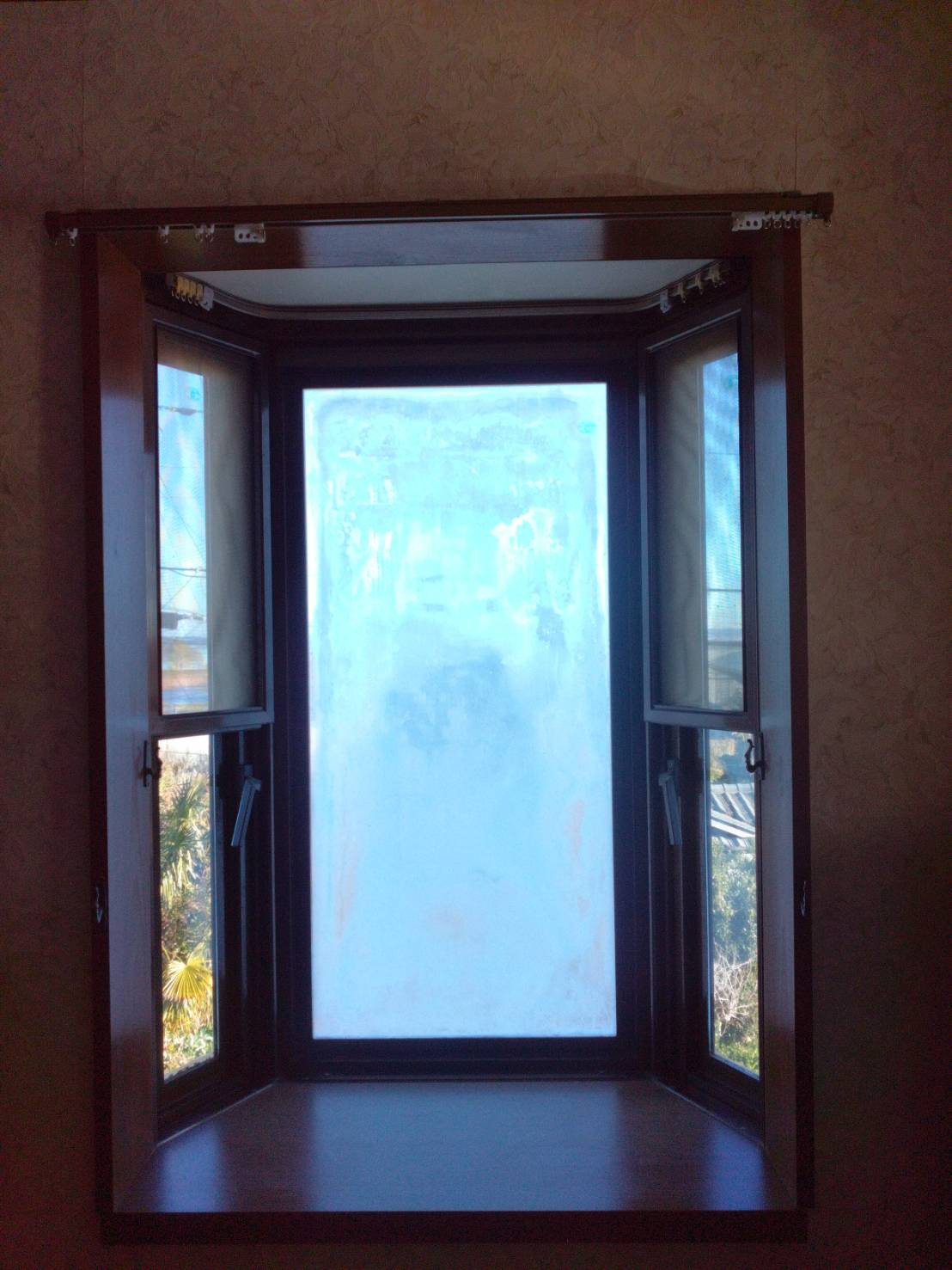 窓研 土浦の出窓の断熱リフォーム工事（インプラス）の施工前の写真2