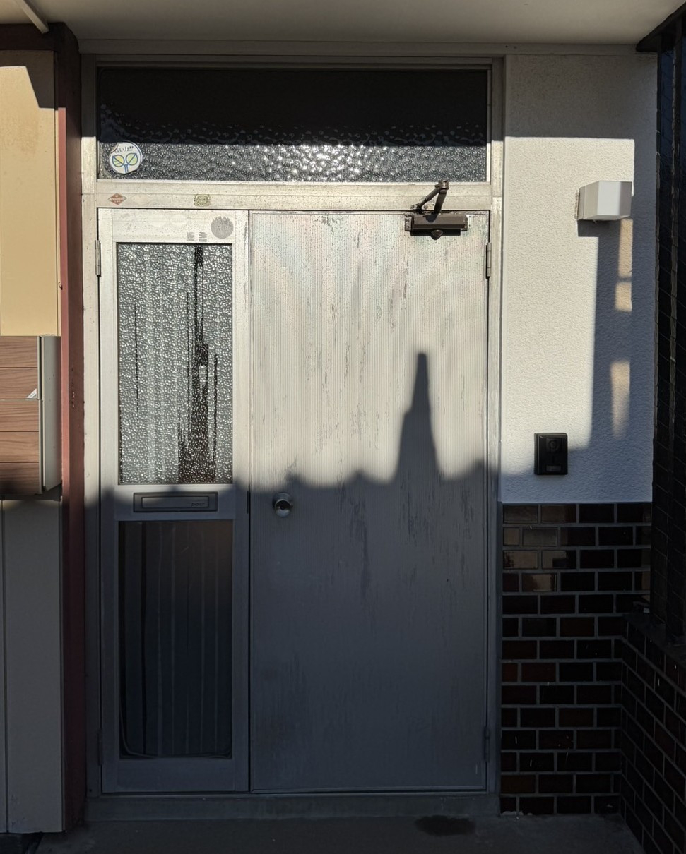窓研 土浦の玄関ドアのリフォーム工事（リシェント）土浦市T様邸の施工前の写真1