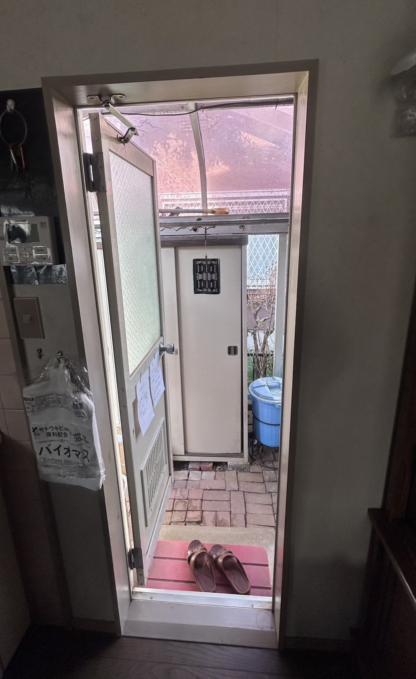 窓研 土浦の窓のリフォーム工事（インプラス）牛久市I様邸の施工前の写真3