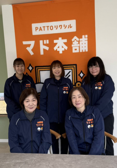 前列右　菅野　前列左　野口　後列右から　中村　成島　泉水の写真
