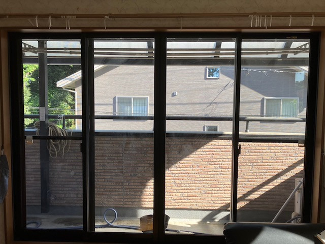 小林トーヨー住器の内窓インプラス　4枚建て施工例の施工前の写真1