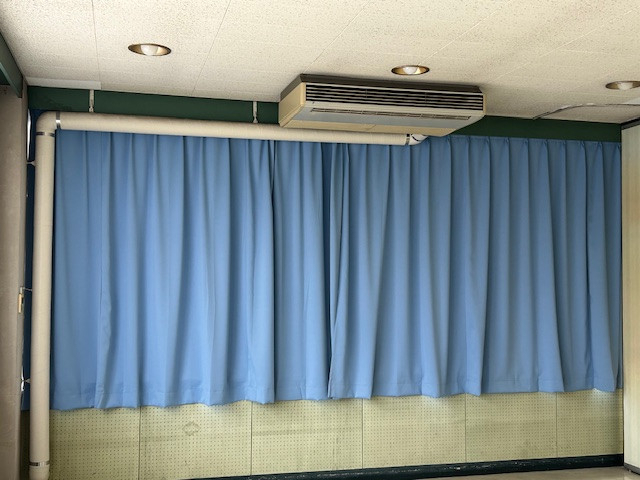 小林トーヨー住器の会議室カーテン施工例の施工後の写真2