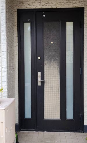 ワタナベトーヨー住器の玄関ドア　リシェントの施工事例詳細写真2