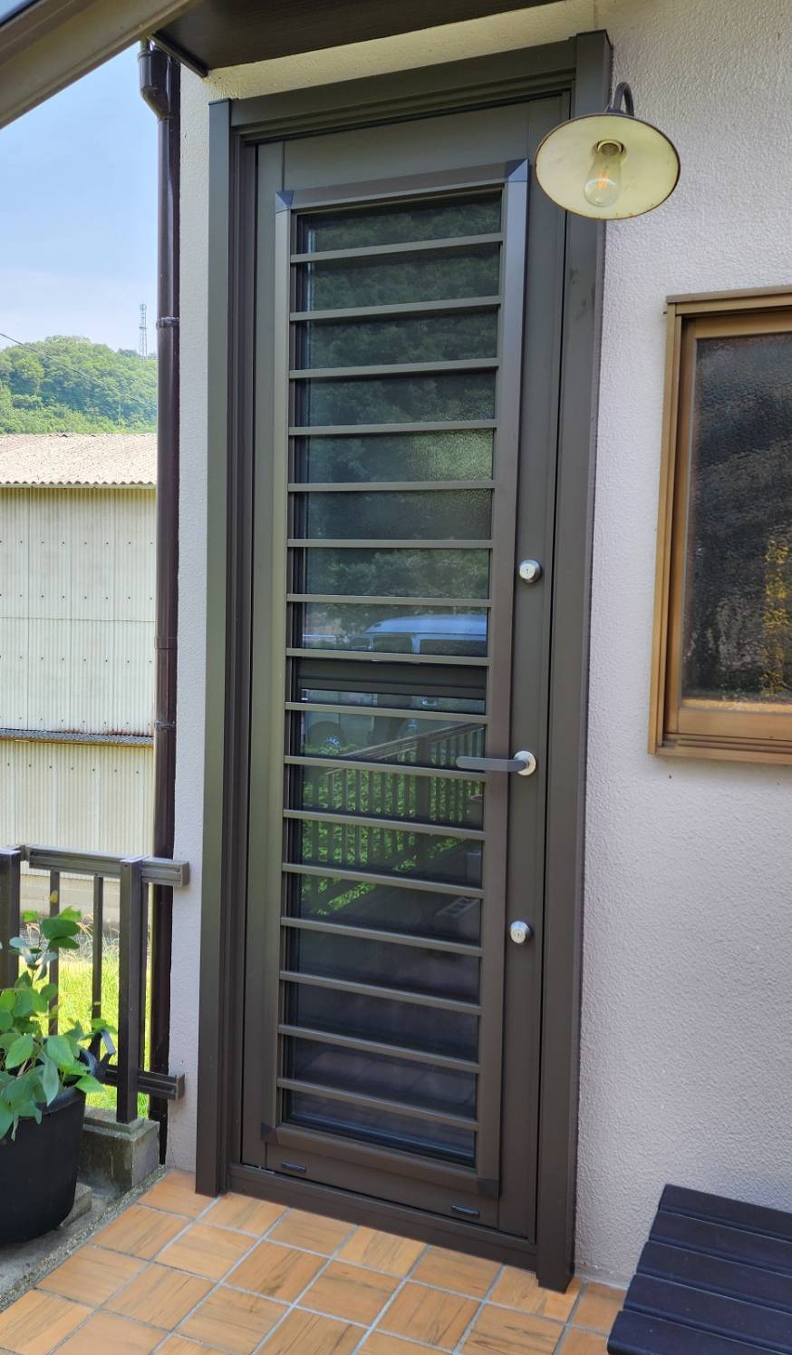 ワタナベトーヨー住器の断熱仕様　【リシェント勝手口ドア】の施工事例詳細写真1