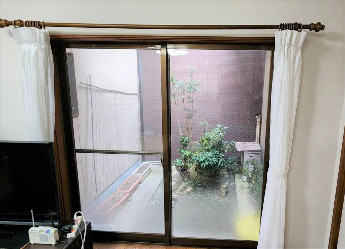 ワタナベトーヨー住器の内窓【インプラス】の施工前の写真3