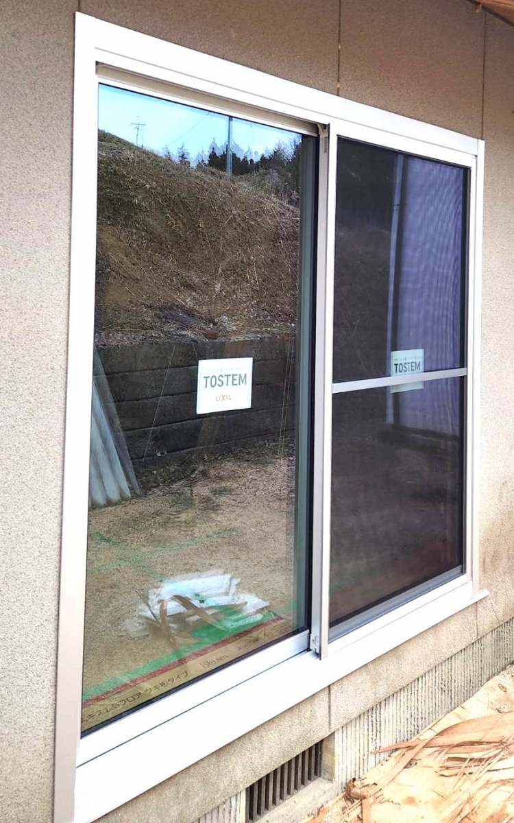 ワタナベトーヨー住器の補助金対象　カバー工法取替窓　《リプラス》の施工後の写真2