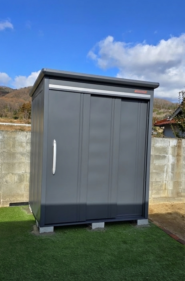 ワタナベトーヨー住器の高品質塗装と安全設計が魅力のタクボ物置 BELOS1714の施工前の写真1