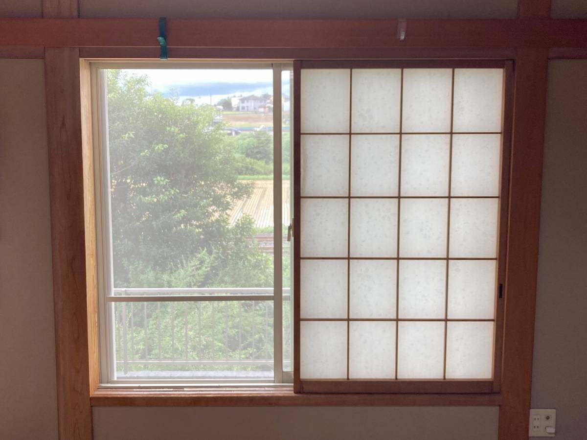 つくば住生活 石岡店のお部屋に合わせて窓も変身♪の施工前の写真2