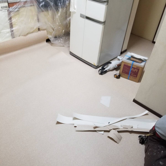 かとうがらすてん　大森山王の床補修工事施工事例写真1
