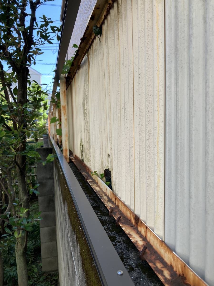 かとうがらすてん　大森山王の【東京都　大田区】古くなった目隠しを隠す為の目隠し取付工事の施工前の写真1