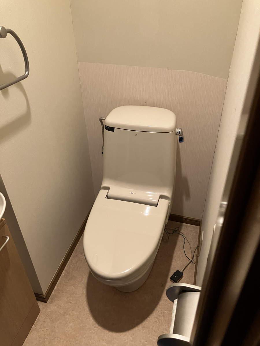 かとうがらすてん　大森山王のトイレ交換＋α　【東京都品川区】の施工前の写真1