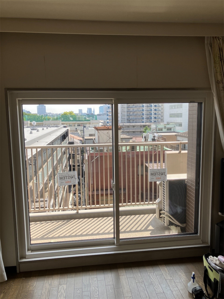 かとうがらすてん 大森山王の補助金ご利用でサッシ交換(カバー)工事させていただきました。【東京都大田区】の施工後の写真1