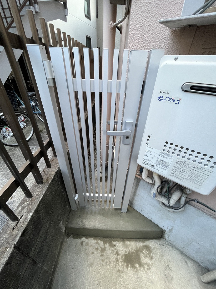 かとうがらすてん　大森山王の僅かな通路ですが門扉を取付て安心【東京都品川区】の施工後の写真2