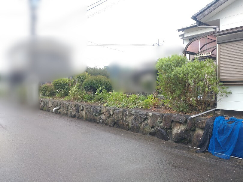 日向トーヨー住器の日向市 S様邸 フェンス取付工事の施工前の写真1