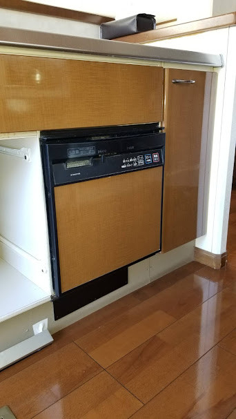 日向トーヨー住器の日向市 M様邸 食洗機取替工事の施工前の写真1