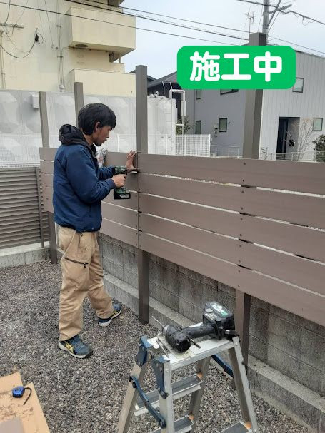 日向トーヨー住器のプライバシーを守り、ご近所付き合いも円滑に。目隠しフェンス「ニコボード」で快適な暮らし【日向市】の施工後の写真2