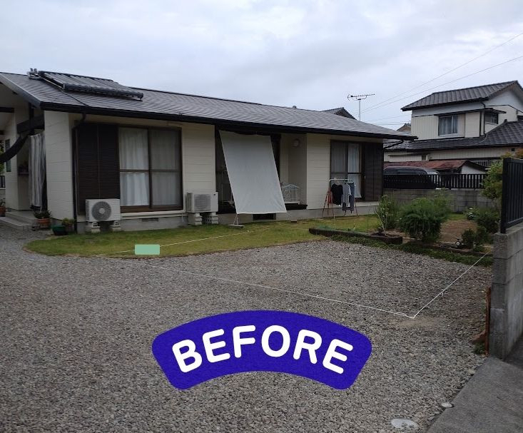 日向トーヨー住器の【日向市】風に強く頑丈で人気の折板屋根カーポート!カーポートSW施工例の施工前の写真1