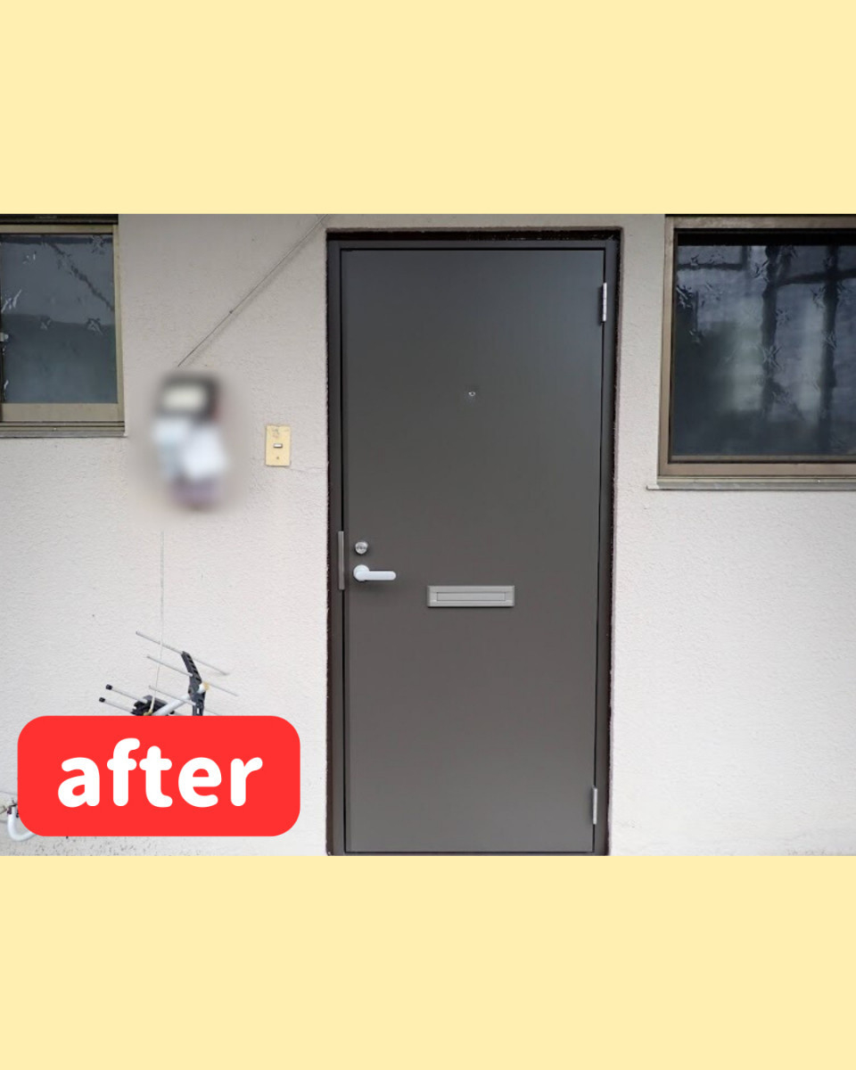 日向トーヨー住器の【日向市】某ビルにて住居の玄関ドアを交換しました！の施工後の写真1
