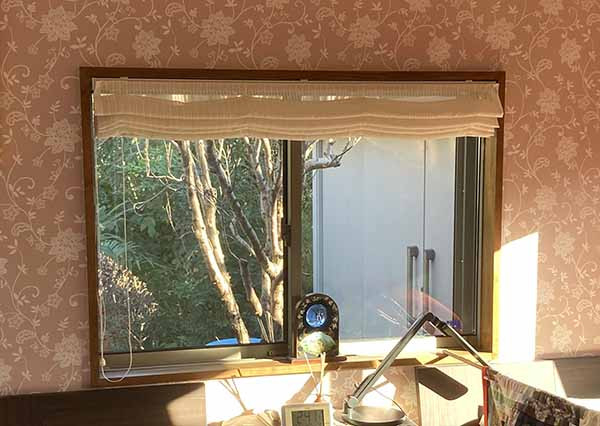 ホームリフレヒロセの断熱効果抜群　LIXIL内窓　インプラスの施工前の写真1