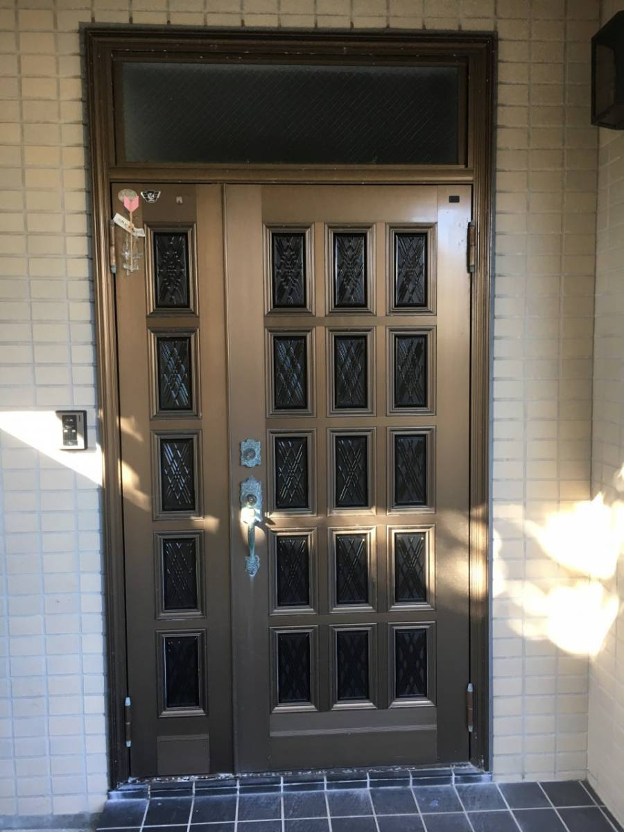ホームリフレヒロセの寒い玄関をリシェント玄関ドアで快適に!!の施工前の写真1