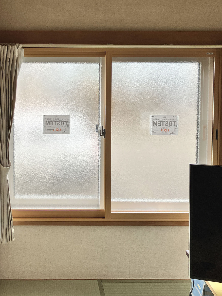 札幌トーヨー住器の窓リノベ補助金がきっかけで玄関ドアと内窓をリフォーム、寒さが解消しました♪［札幌市］の施工後の写真2