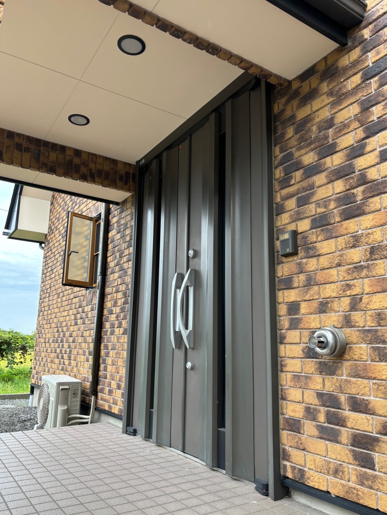 当社社員宅で検証！高断熱仕様の玄関ドアってどうなの？ ネットアスのブログ 写真1