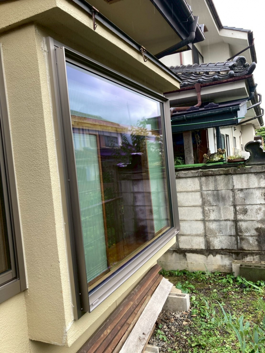 ネットアスの［松本市］外窓交換（はつり工法）＊引違いからFIX窓に！の施工後の写真1