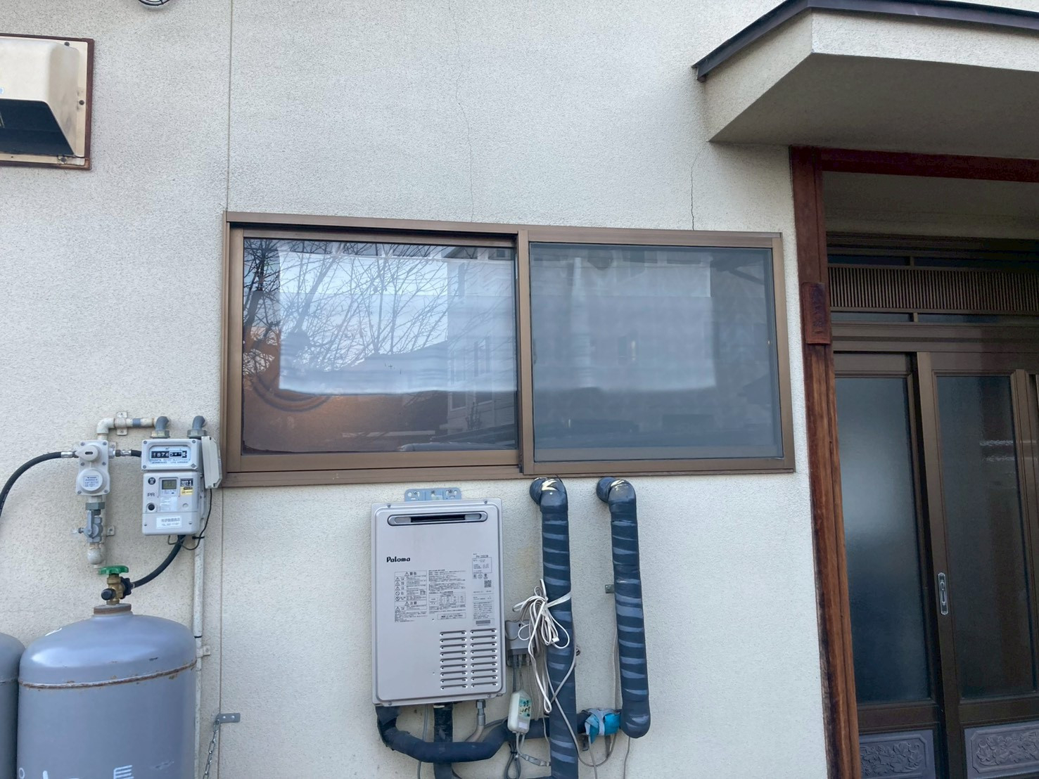 ネットアスの［松本市］外窓交換（カバー工法）＊の施工前の写真1