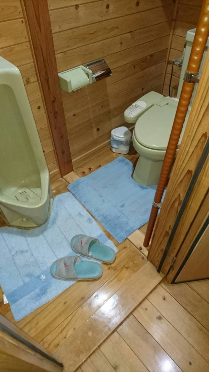 九重トーヨー住器のトイレリフォームの施工前の写真1