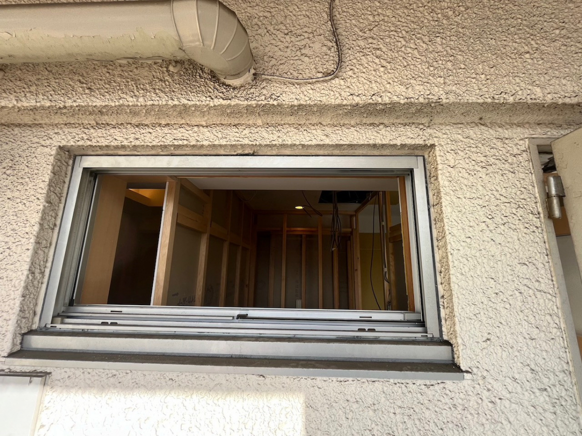 ニチヨシの間取り変更による窓開口部面積の縮小についての施工前の写真1