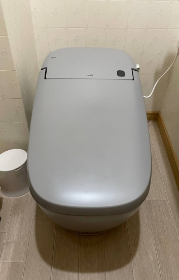 古石商店の古くなったトイレを最新の節水トイレに交換施工事例写真1