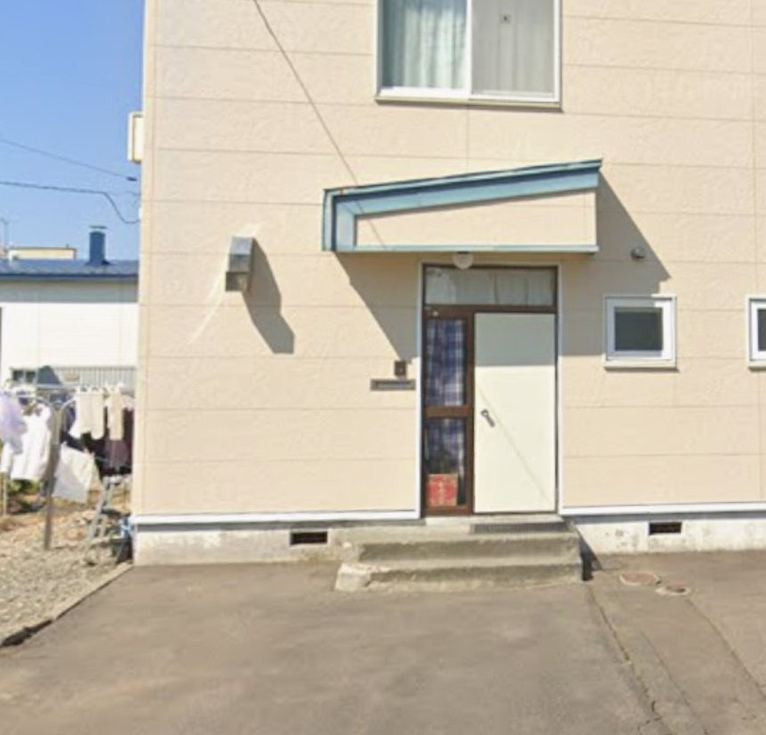 古石商店の灯油代や電気代などの暖房費対策にリフォームドア工事をお勧めします。の施工前の写真1