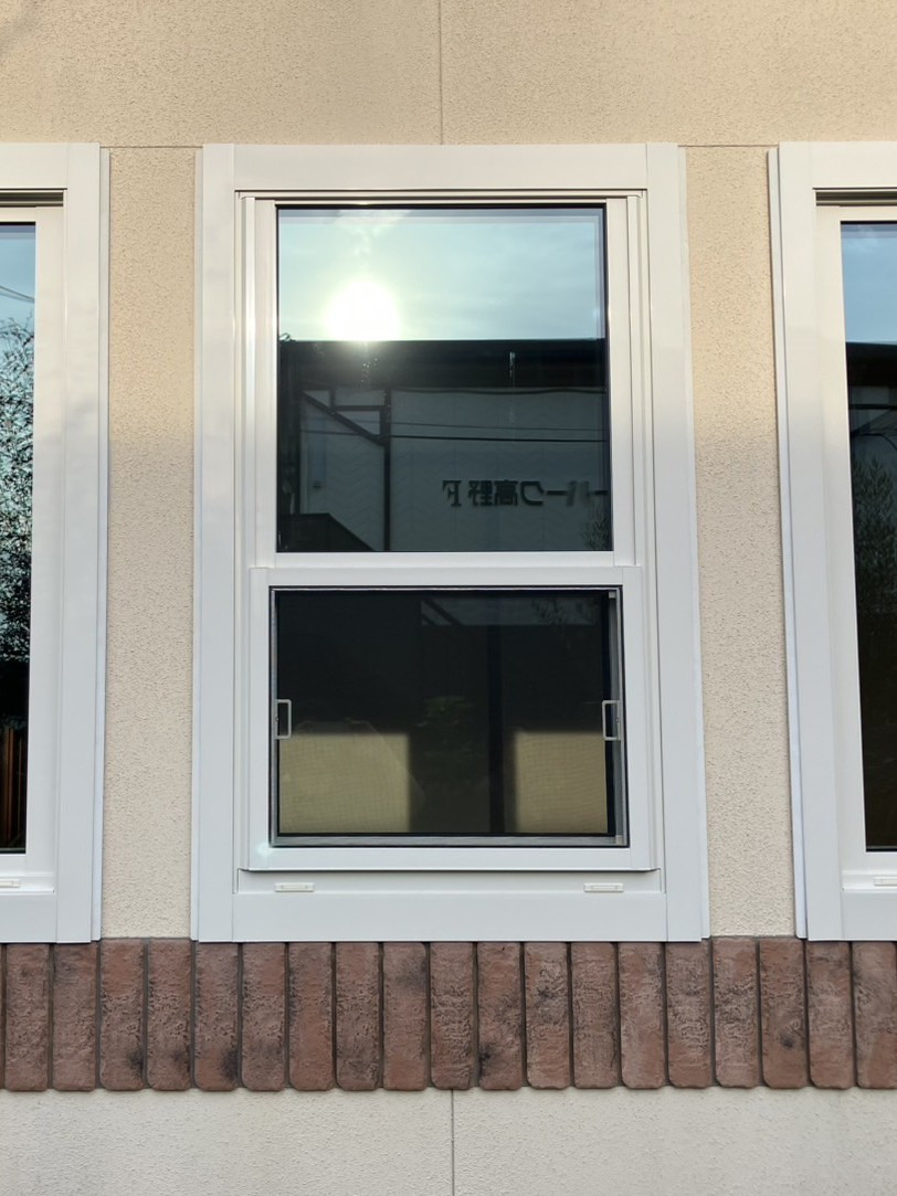 つくば住生活 つくば店の工事は１日。トリプルガラスの高性能窓に取替えリフォーム。＜茨城県つくば市＞の施工後の写真2