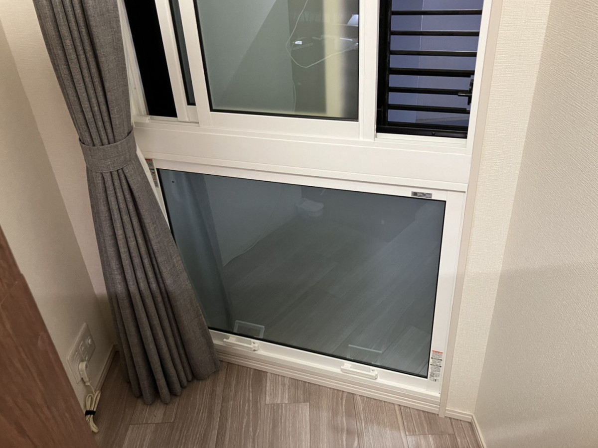 つくば住生活 つくば店のマンション北側の寒さ・廊下の足音対策｜インプラス＋真空ガラスで高断熱・防音リフォーム【補助金対象】の施工後の写真2