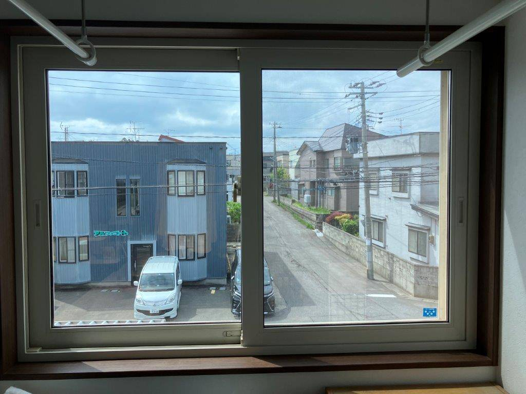 三幸トーヨー住器の窓リノベ補助金を利用して内窓を取付しましたの施工前の写真3