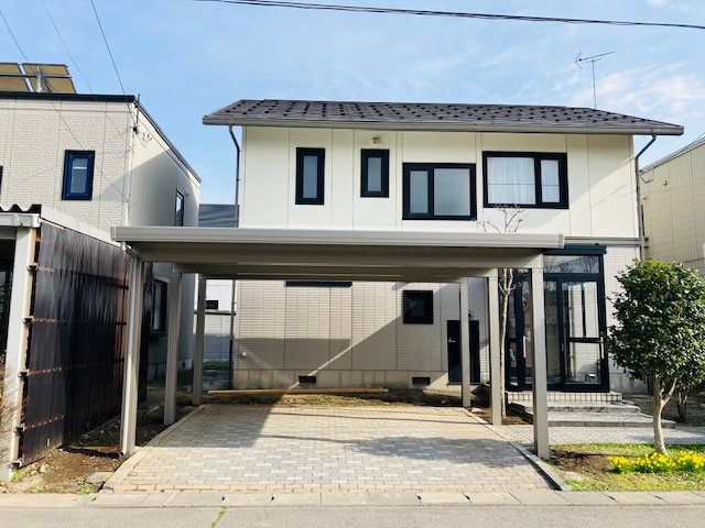 三幸トーヨー住器の住宅屋根からの落雪で・・・・の施工後の写真1