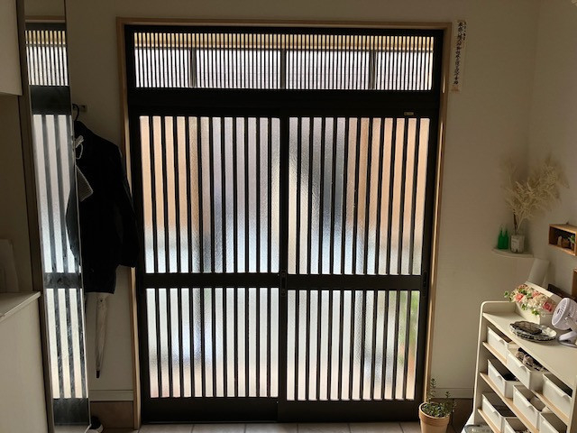 三幸トーヨー住器の玄関の引き戸が大変身！！の施工前の写真2