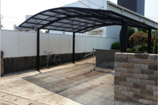 マドクターXの電動カーゲートの設置の施工前の写真1