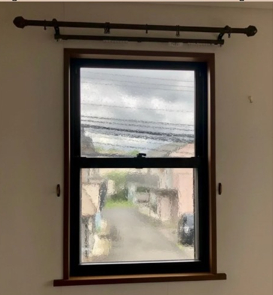 マドクターXの𝟏𝐝𝐚𝐲 リフォーム  内窓　インプラス ⁡の施工前の写真1