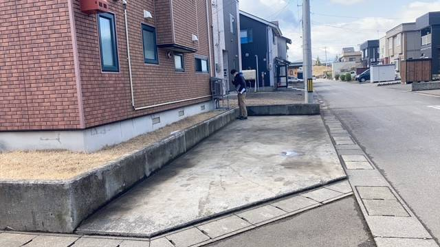 AOBT 浪岡インター店のカ－ポ－ト+土間コンクリート工事の施工前の写真2