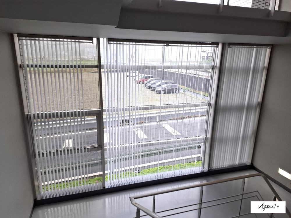カワサキトーヨー住器 那須那珂川のブラインド設置工事の施工後の写真1