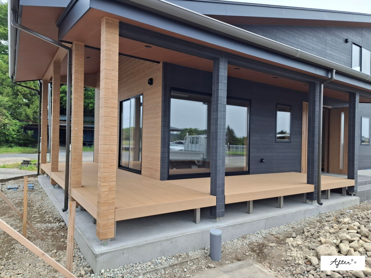 カワサキトーヨー住器 那須那珂川のデッキ設置工事の施工後の写真1