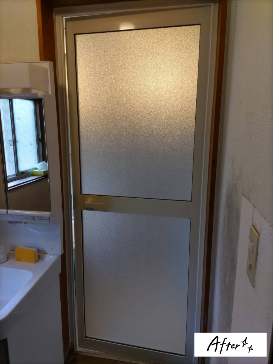 カワサキトーヨー住器 那須那珂川の浴室ドア交換工事の施工後の写真3