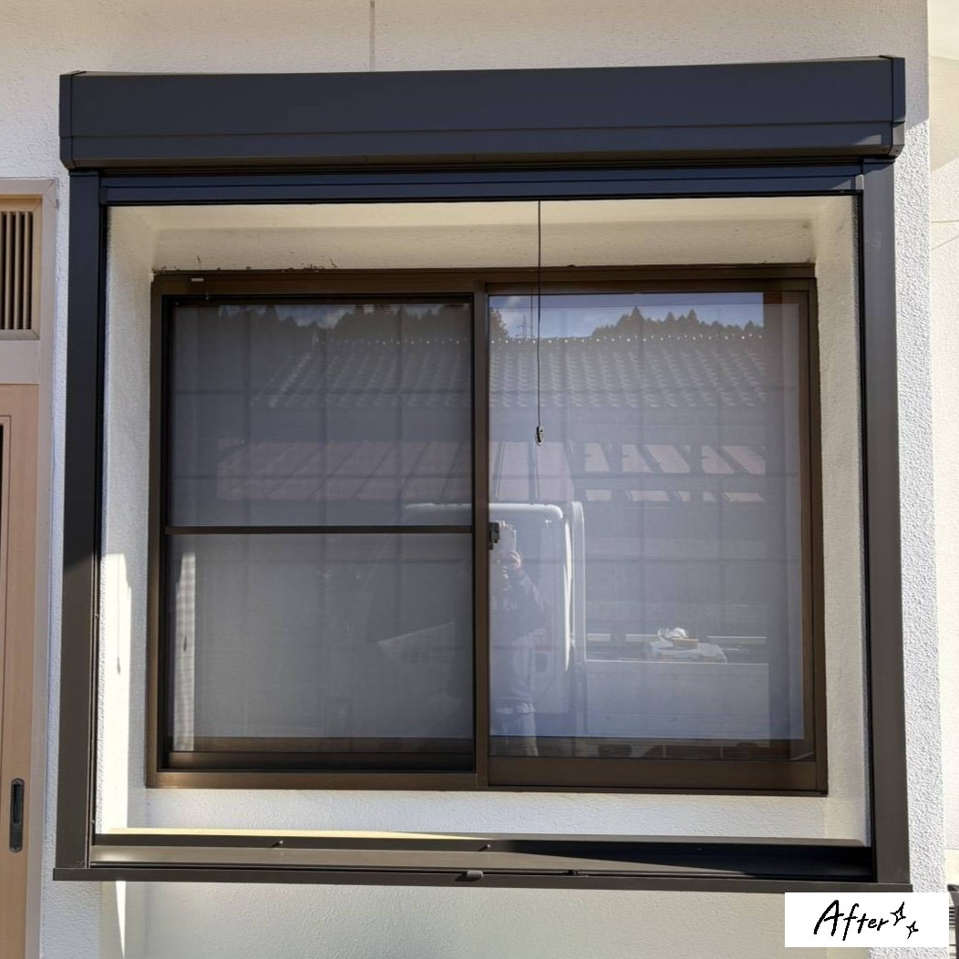 カワサキトーヨー住器 那須那珂川のシャッター設置工事(W 様邸)の施工後の写真1