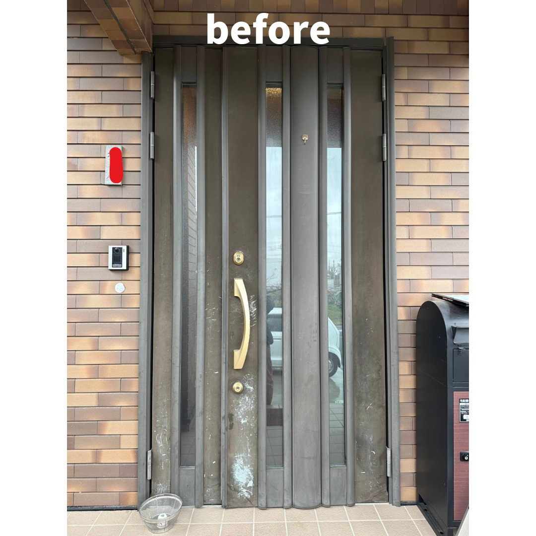 マドLABO前橋の玄関ドアのリフォーム工事「リシェント」をしました(高崎市)の施工前の写真1