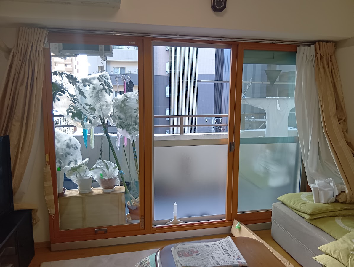 ビエンカサのマンションのこんな形にも対応　二重窓　インプラスの施工事例詳細写真1