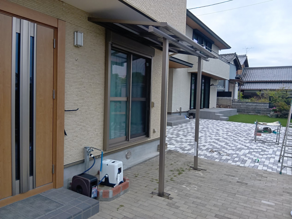 ビエンカサの当たたら便利、テラス屋根の施工後の写真1