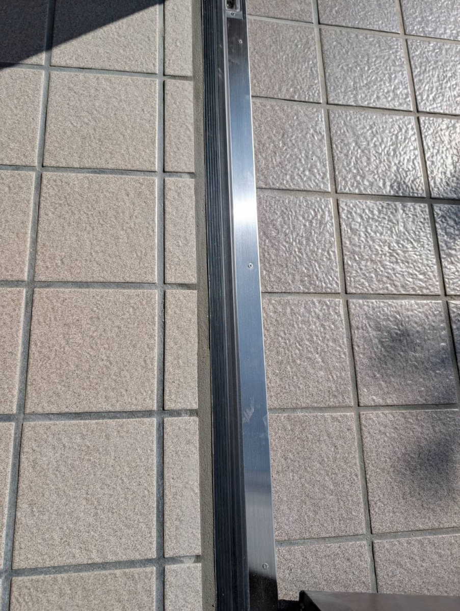 ビエンカサの工事はたった一日　あっという間の玄関交換の施工後の写真2