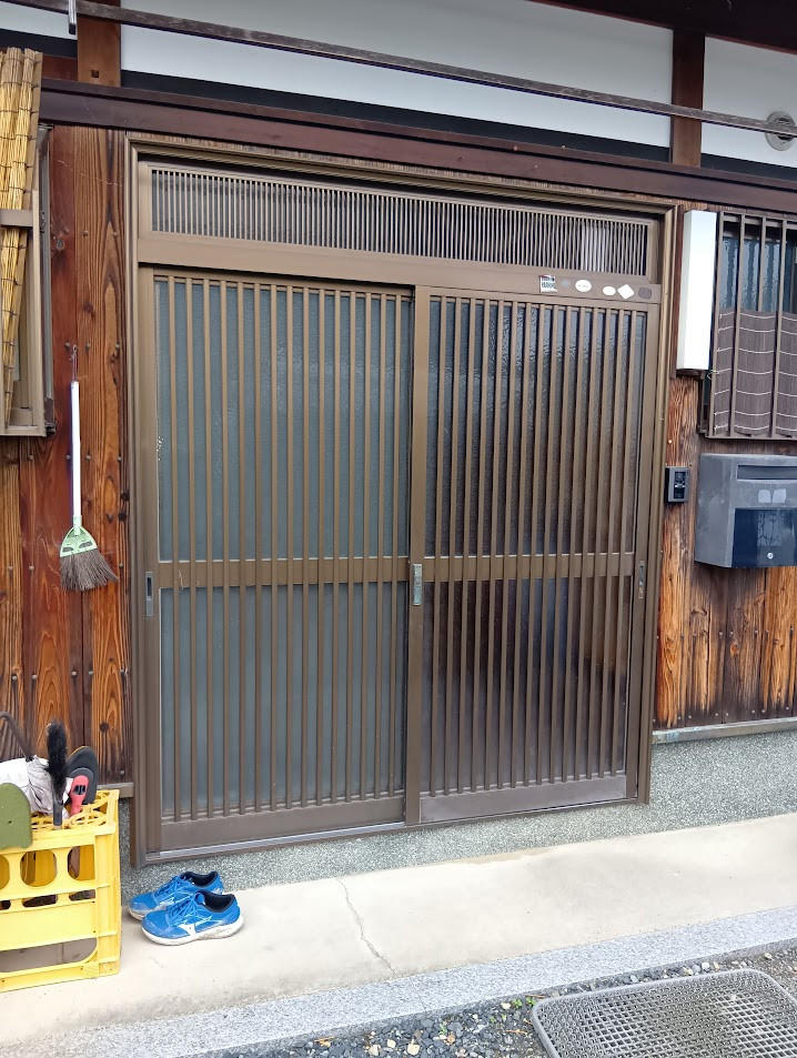 ビエンカサのたった一日で玄関が雰囲気変わりましたの施工前の写真1
