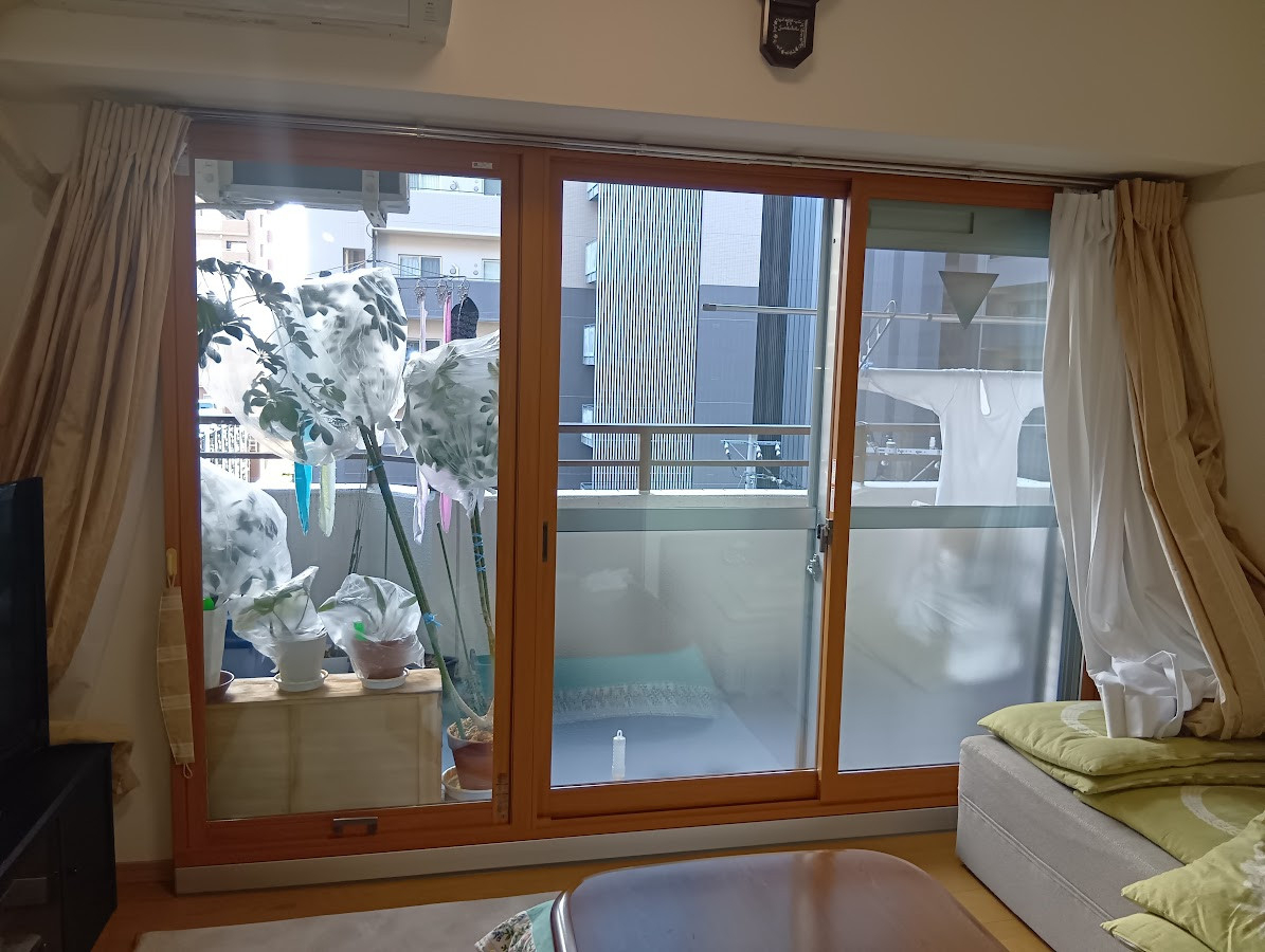 ビエンカサのマンションのこんな形にも対応　二重窓　インプラスの施工後の写真2